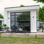 House In Arnhem With Rhine Views * Maurik