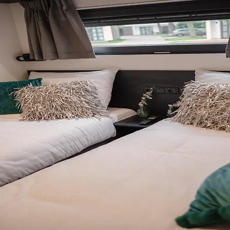 Holiday home Luxurious Nearby The Lower Rhine Maurik