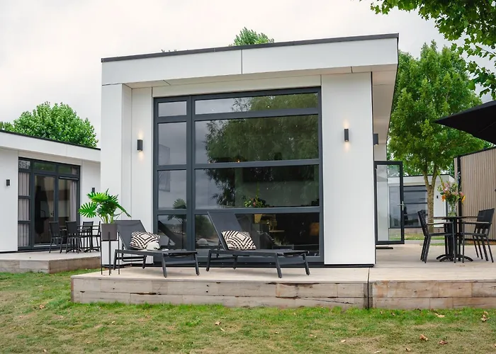 House In Arnhem With Rhine Views * Maurik