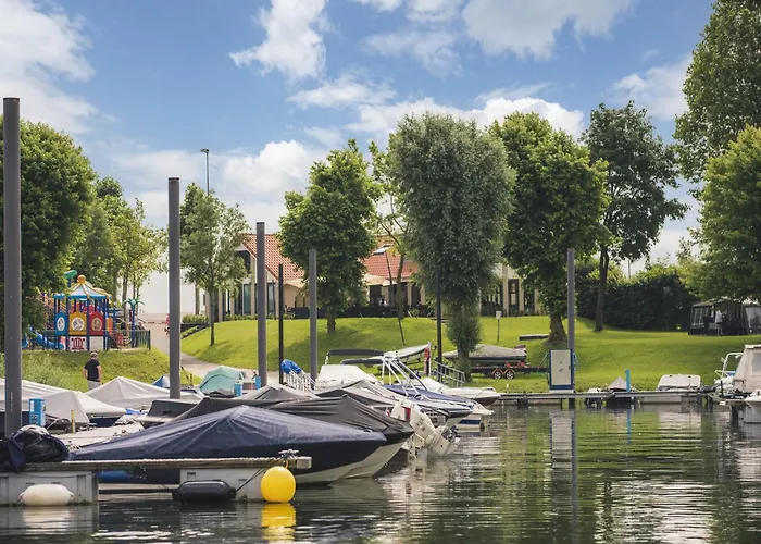 House In Arnhem With Rhine Views Tatil Evi