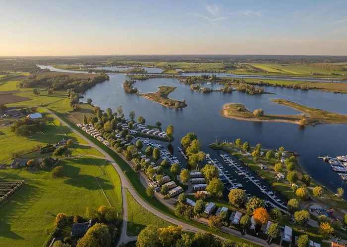 House In Arnhem With Rhine Views * Maurik