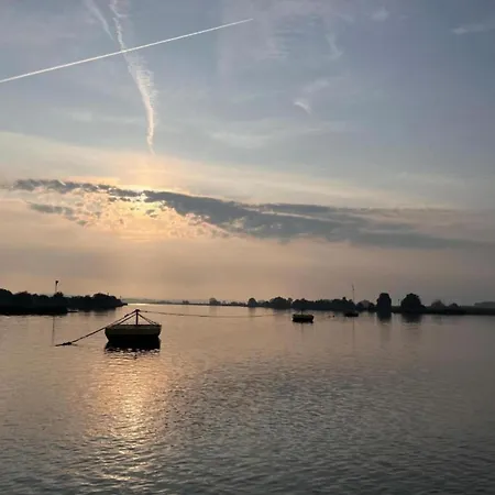 House In Arnhem With Rhine Views Dom wakacyjny Maurik