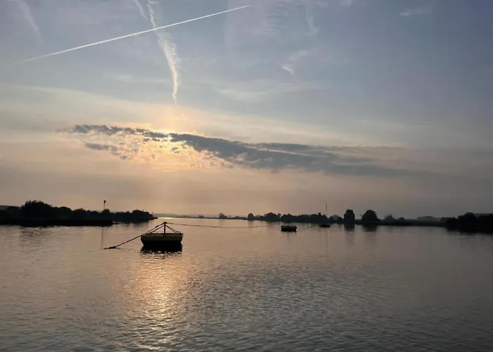 House In Arnhem With Rhine Views Dom wakacyjny Maurik